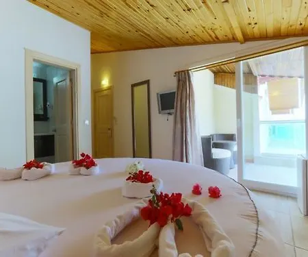 Belinda Hotel 2*